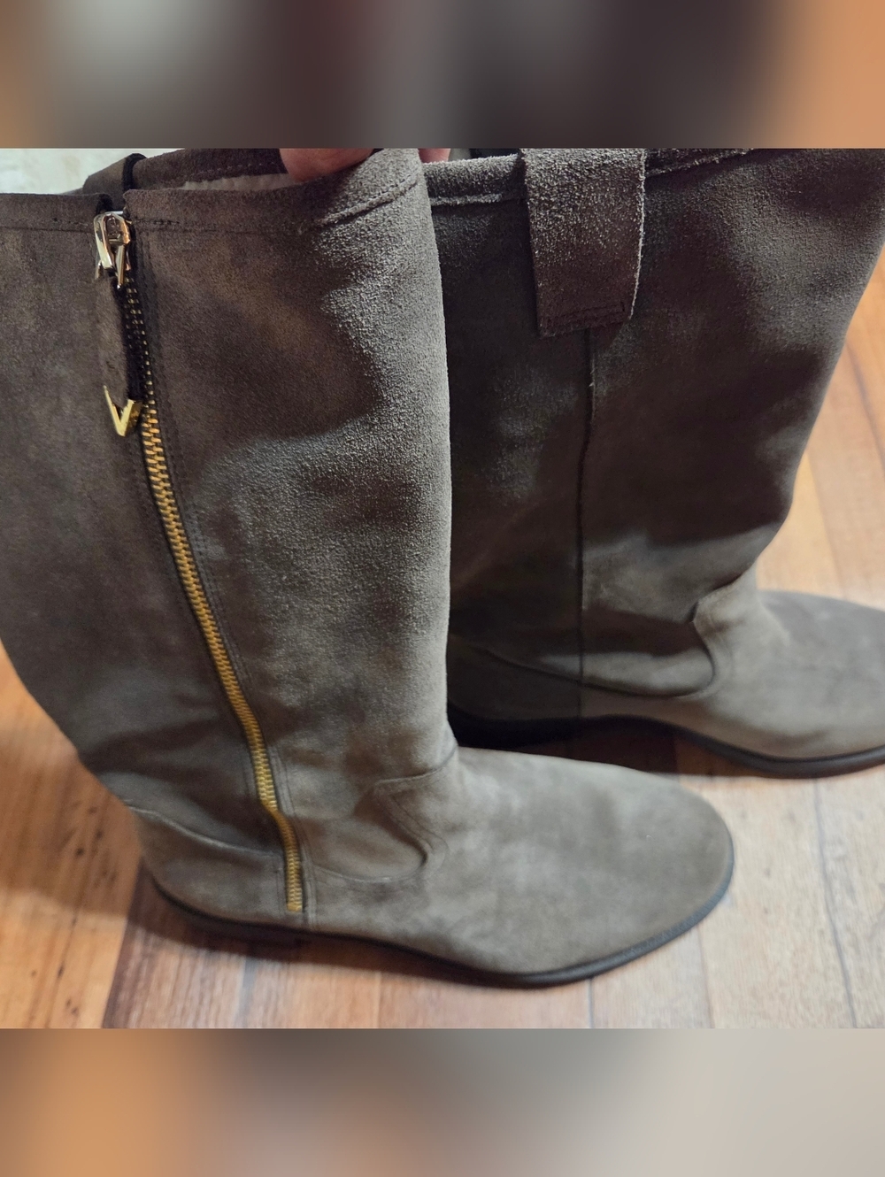 Vionic Women's Mica Gray Suede Mid-Calf Zip Boots. Sz 9